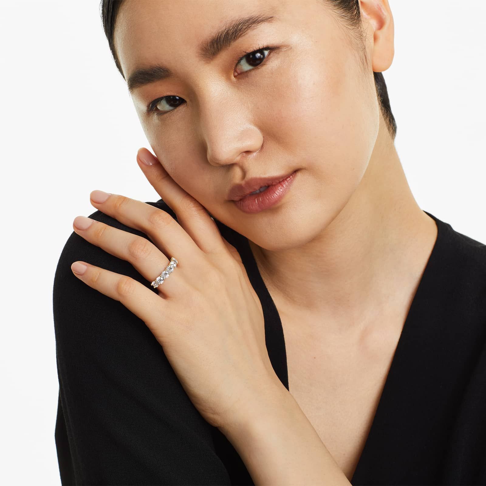 Pırlanta 7 Taş Yarımtur Yüzük